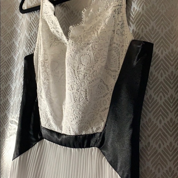 Dress - Picture 4 of 8